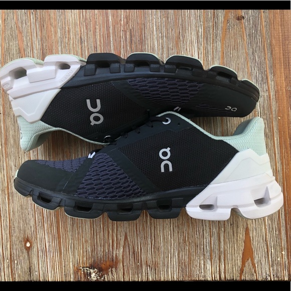 On Running Cloudflyer Womens 8.5 - Picture 9 of 10